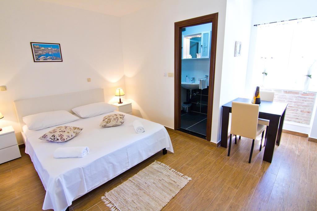 Luxury Old Town Suites Split Habitación foto